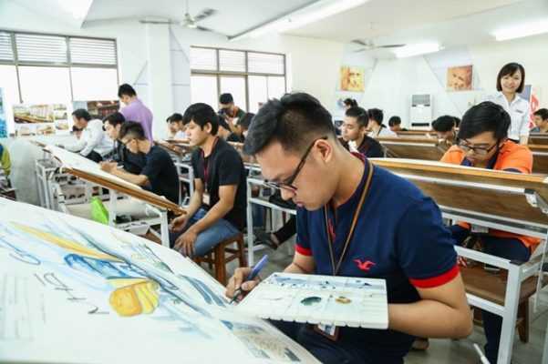 Phát triển khả năng thiết kế bằng tay cho sinh viên Duy Tân